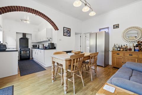 2 bedroom semi-detached bungalow for sale, Disraeli Road, Rayleigh SS6