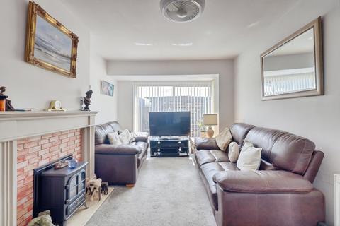 2 bedroom semi-detached house for sale, Clifton Avenue, Benfleet SS7