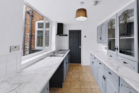 2 bedroom terraced house to rent, Siemens Street, Horwich, BL6