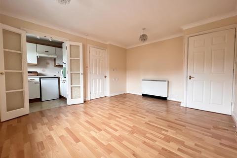 1 bedroom flat to rent, Cricklade Street, Swindon SN1
