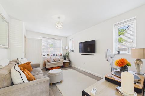 2 bedroom semi-detached house for sale, Dragonfly Chase, Sandhurst, Berkshire, GU47