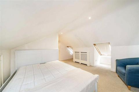 undefined, North Worple Way, London, SW14