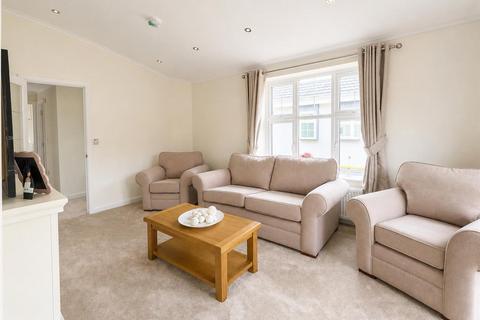 2 bedroom mobile home for sale, Willows Riverside Park, Windsor
