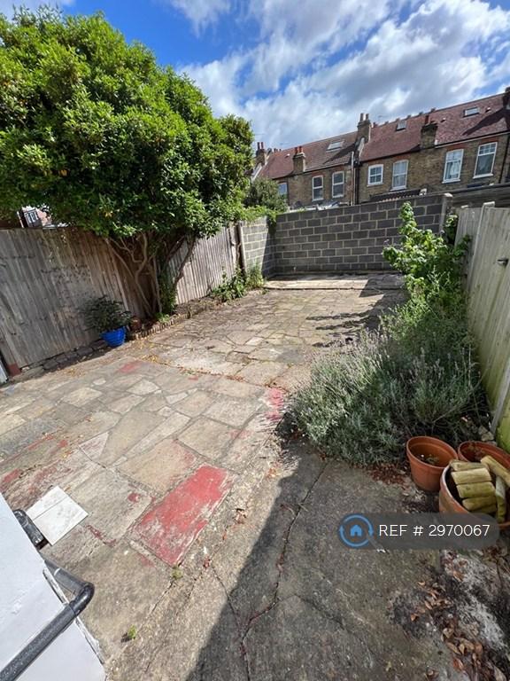 Sunny Garden Space
