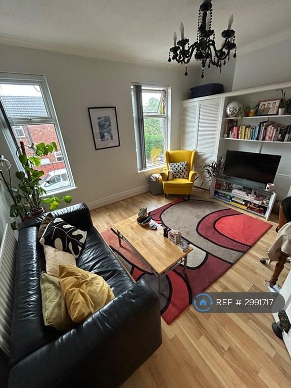 Apartment in Manchester, Chorlton-cum-Hardy - View 4