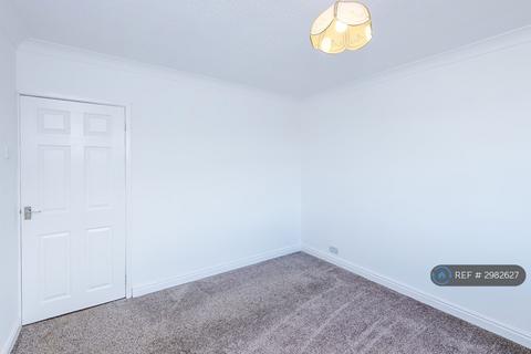 3 bedroom bungalow to rent, Chimes Road, Wigan, WN4