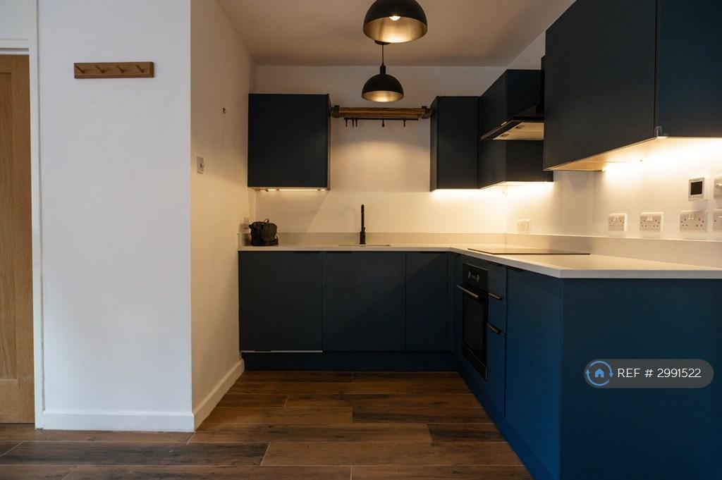 Apartment in London - View 3
