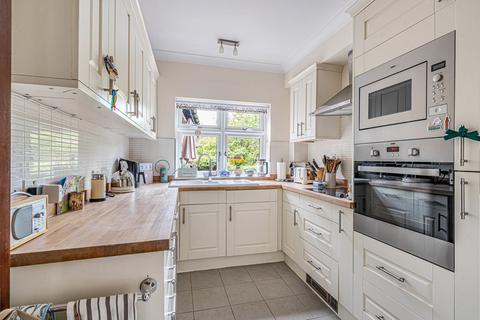 2 bedroom apartment for sale, Callow Hill, Virginia Water, Surrey, GU25