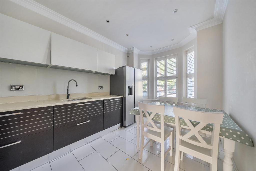 House in Kingston Upon Thames - View 2