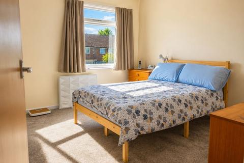 2 bedroom end of terrace house to rent, Franklin Road, Biggleswade, SG18
