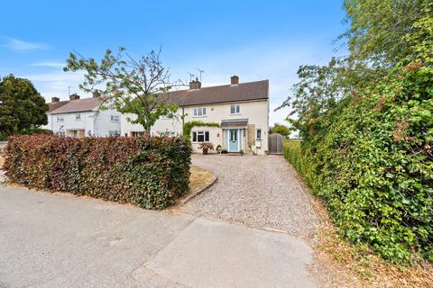 3 bedroom semi-detached house for sale, Isham Road, Kettering NN14