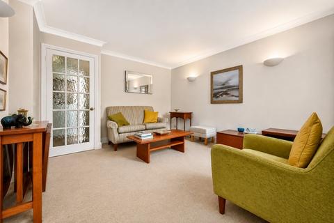 2 bedroom bungalow for sale, Grovebury Gardens, Park Street, St. Albans