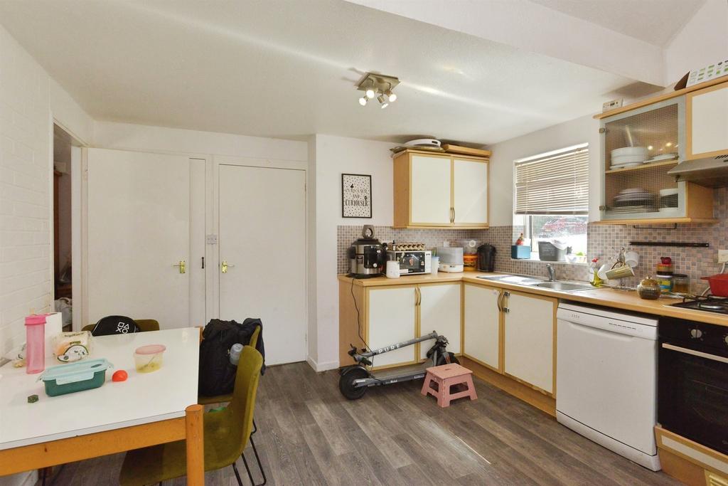 Langcliffe Drive, Heelands, Milton Keynes - View 6