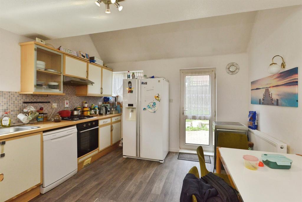 Langcliffe Drive, Heelands, Milton Keynes - More