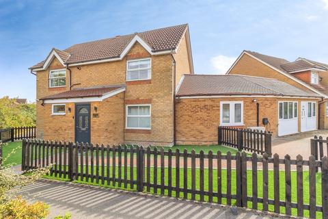 4 bedroom detached house for sale, Chicksands Avenue, Monkston, Milton Keynes