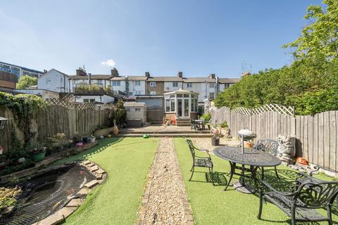 Lytton Road, New Barnet, EN5