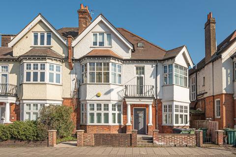 Finchley Road, Hampstead, London, NW3