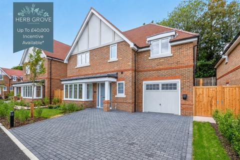4 bedroom detached house for sale, Chipstead Way, Woodmansterne