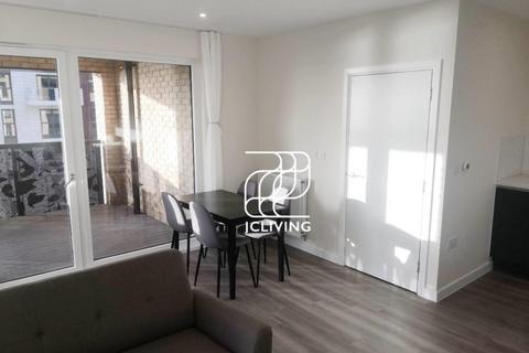2 bedroom flat to rent, Alder Point, 2 Green Ferry Way