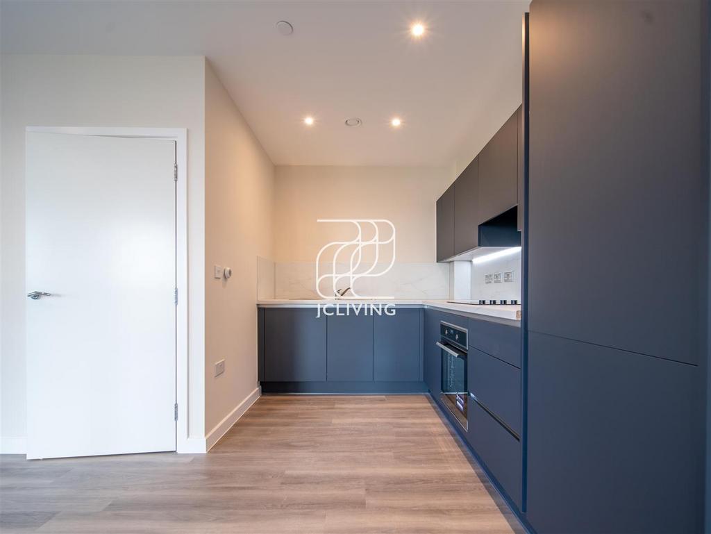 Apartment in London - View 5