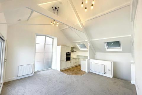 4 bedroom semi-detached house to rent, Zion Road, Torquay, TQ2