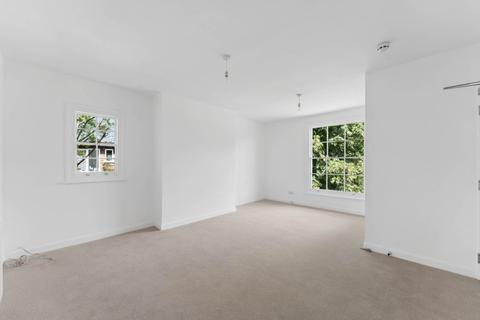 Tulse Hill, London, SW2