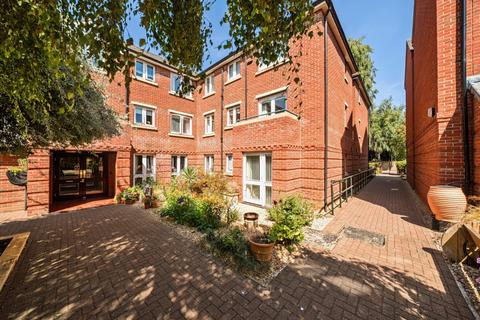 1 bedroom ground floor flat for sale, Georgian Court, Spalding, Lincolnshire, PE11