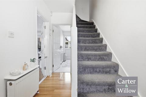 2 bedroom terraced house for sale, Fanshawe Crescent, Dagenham, Essex