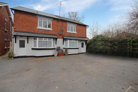 1 bedroom maisonette to rent, Evesham Road, Redditch B97