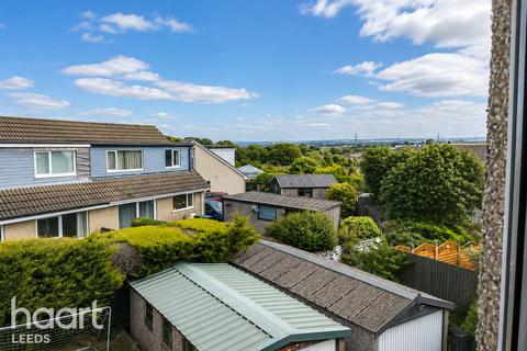 3 bedroom semi-detached house for sale, Royds Hall Lane, Bradford