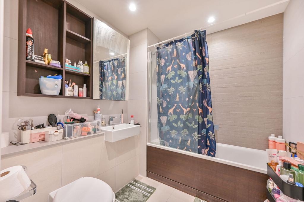 Apartment in WEMBLEY - More