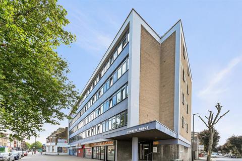 House to rent, Flat 24 Francis House, 760-762 Barking Road, London