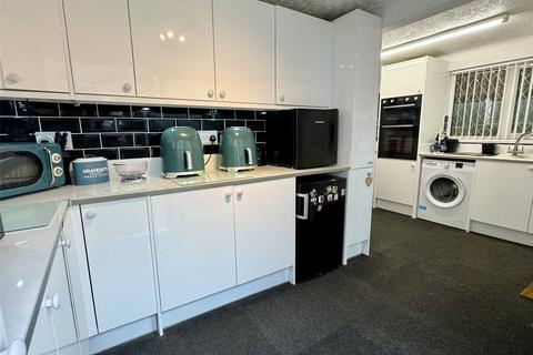 2 bedroom semi-detached house for sale, Hervey Road, Somerset TA20