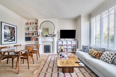 2 bedroom apartment for sale, Station Road, London