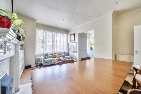 2 bedroom apartment for sale, Station Road, London