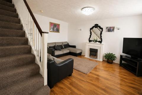 4 bedroom semi-detached house to rent, Minton Road, Coventry CV2