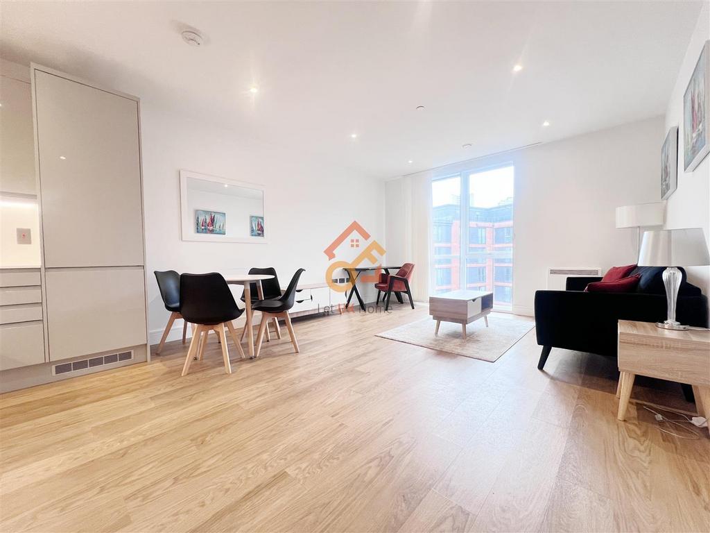 Apartment in Birmingham, West Midlands - View 4