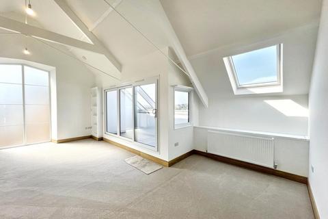 4 bedroom semi-detached house to rent, Zion Road, Torquay, TQ2