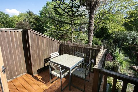 2 bedroom maisonette for sale, Ondine Road, Peckham, SE15