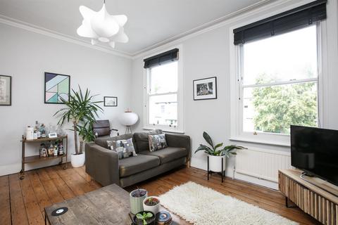 2 bedroom maisonette for sale, Ondine Road, Peckham, SE15