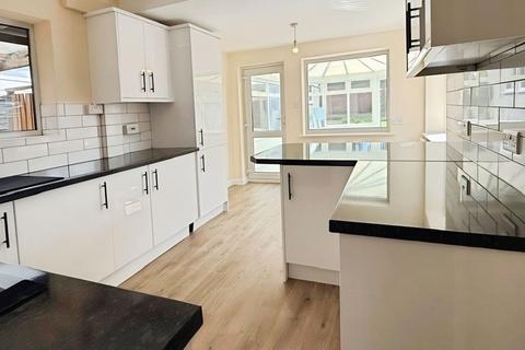 2 bedroom semi-detached bungalow for sale, Primrose Hill, Oadby, LE2