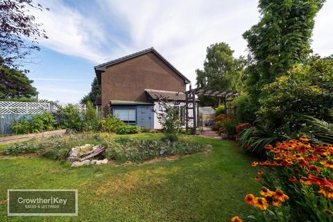 2 bedroom detached house for sale, Dorset Close, Buxton