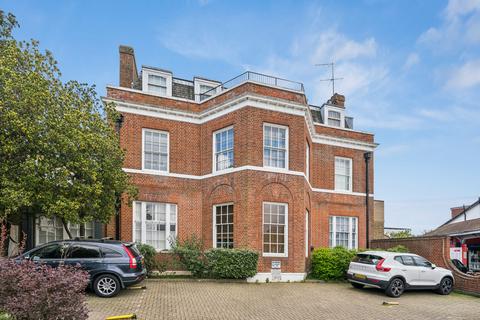 Upper Richmond Road West, London SW14