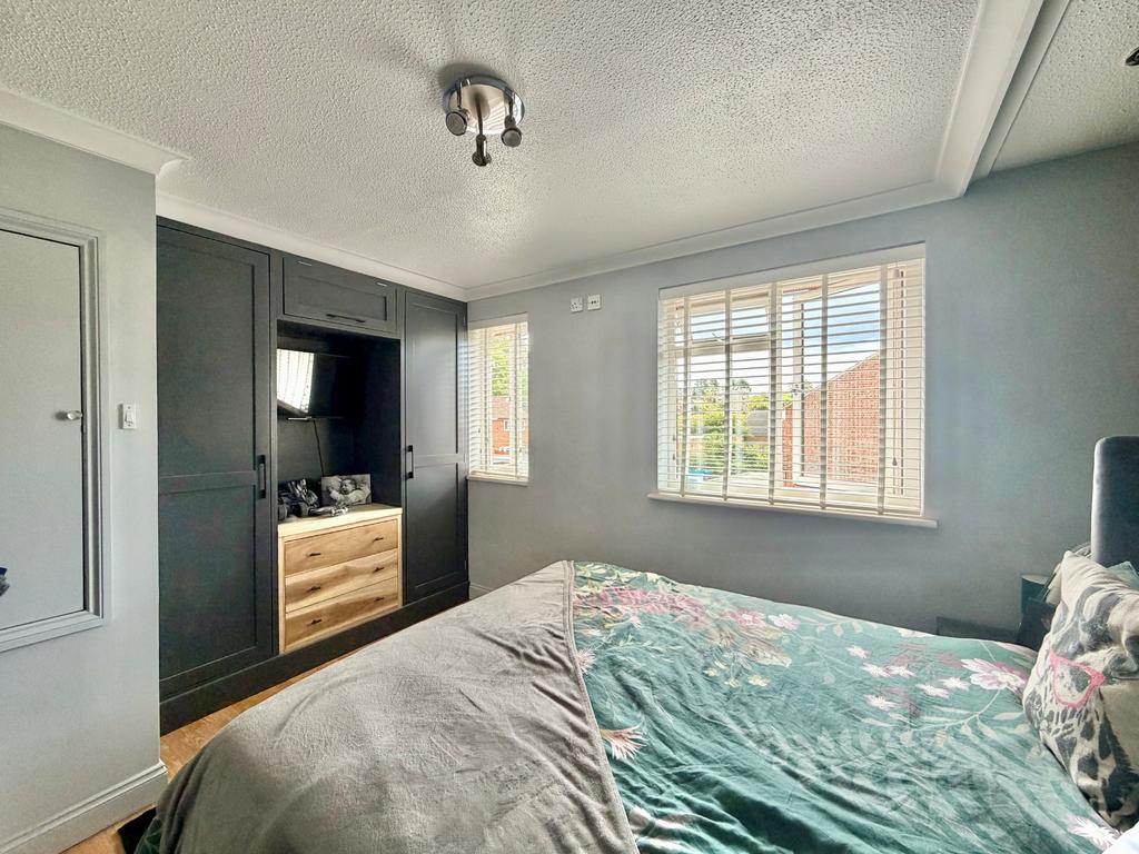 House in Southampton, Townhill Park - More