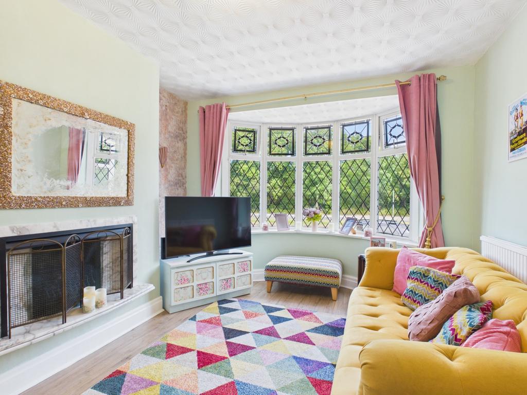 House in Oldham, Greater Manchester - View 2