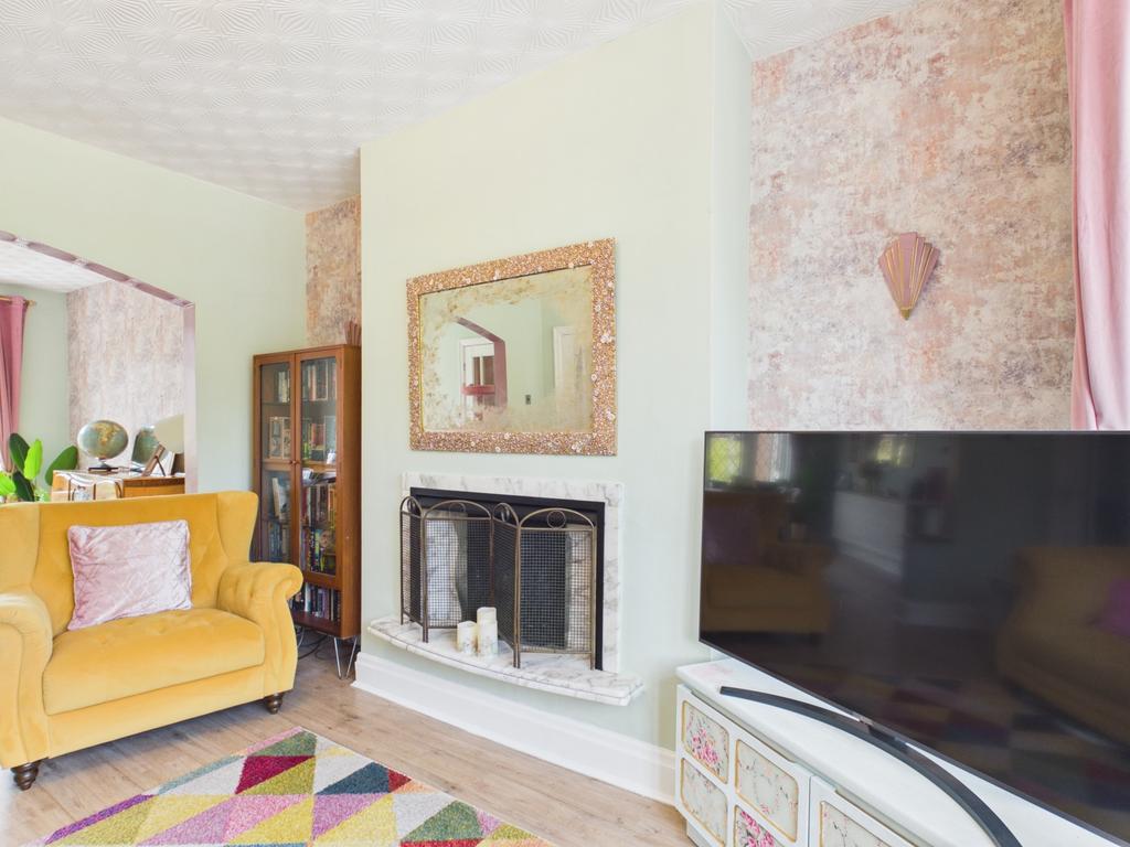 House in Oldham, Greater Manchester - View 3