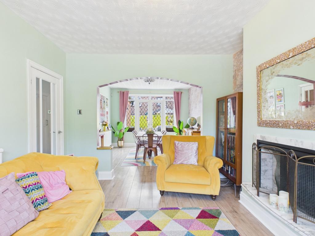House in Oldham, Greater Manchester - View 4
