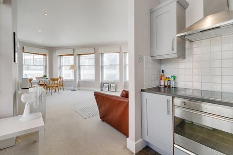 1 bedroom apartment to rent, Poppins Court EC4A, EPC: B