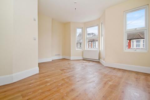 4 bedroom terraced house to rent, LONDON, NW2