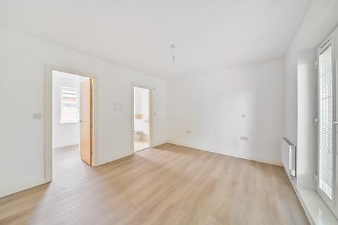 5 bedroom detached house for sale, Colnhurst Road, Watford, WD17